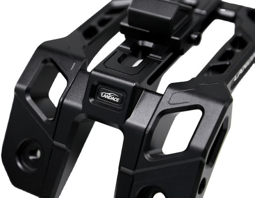 Brackets de montagem de luz de liga de alumínio revestido em pó para estrutura de luz de pilar 4x4