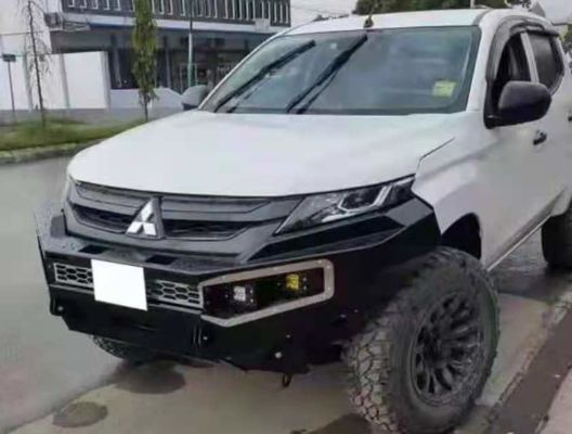 Corpo de proteção de aço Kit Bull Bar Tirton Para-choques dianteiros do carro O ajuste perfeito para MITSUBISHI