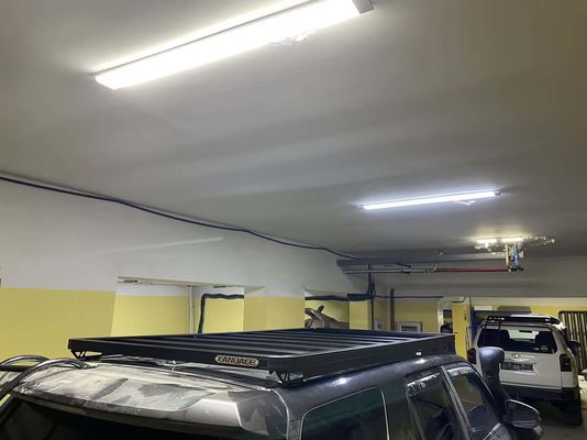 2270*1300*55mm Plataforma de telhado de liga de alumínio preto Porta-carregadeira para Toyota 4Runner