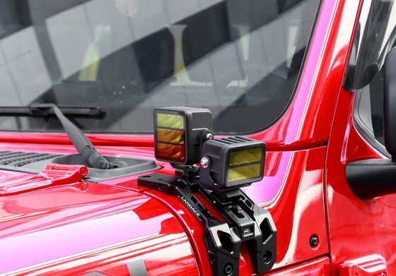 Brackets de montagem de luz de pilar A revestidos com pó para usinagem CNC de liga de alumínio