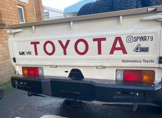 TOYOTA TRUCK LC79 Acessórios do pára-choque traseiro em preto com material e acessórios de aço