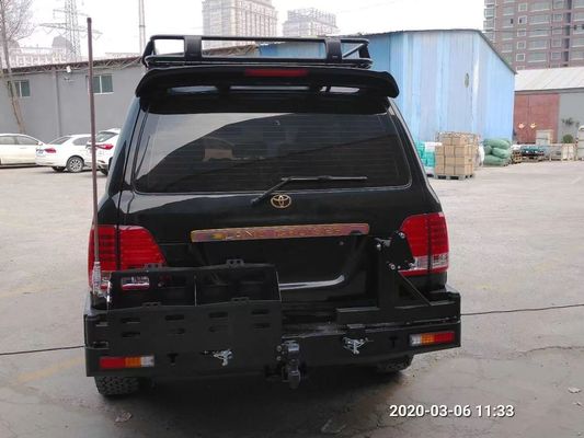 Melhore o seu Toyota LC100 com o pára-choque traseiro e carregadores duplos com funcionalidade aprimorada