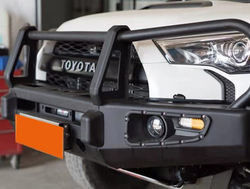 Kit de pára-choque frontal preto personalizado para Toyota 4runner com carregador de pneus e suporte Jerrycan