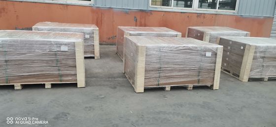 Melhore as capacidades off-road do seu LC200 com o kit de rack de telhado Slimline II personalizado