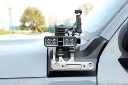 Aço de carbono Landace Prato preto revestido de pó suportes de montagem de luz com usinagem CNC