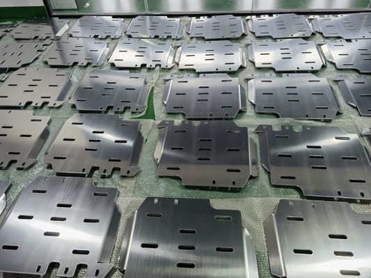 1810*870*8mm Liga de alumínio sob a cobertura do motor Proteção de Skid Plate para Jeep Wrangler JL