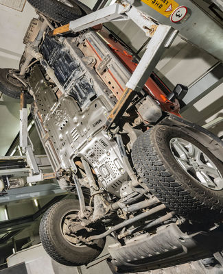 Wrangler JL, revestido com pó preto