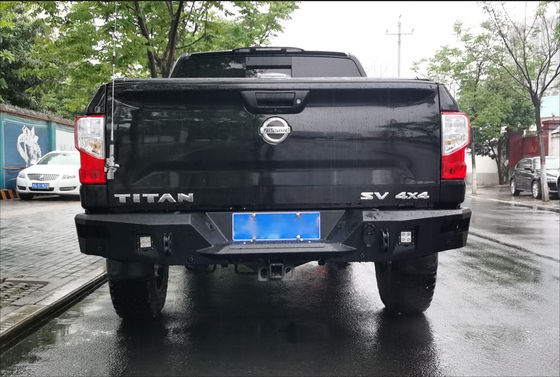 Adequado para Nissan Titan 4X4 Acessórios Bumper Peças de automóvel Guincho Bull Bar Bumper de carro dianteiro