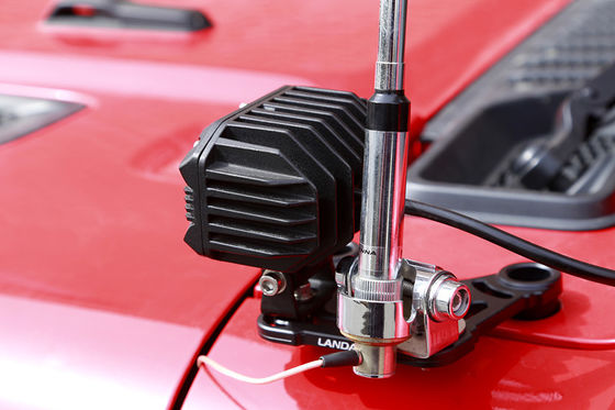 Alumínio ligado preto LED Tração Luz Bracket Um montador de pilar para Jeep Wrangler JL JK
