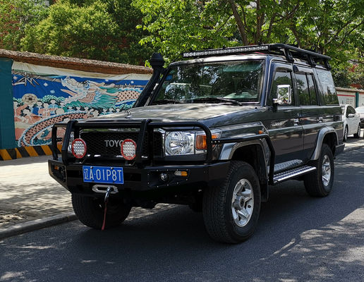 Toyota LC79 Coberto de pó parafuso parafuso traseiro parafuso com guincho parafuso dianteiro e suporte de pneus