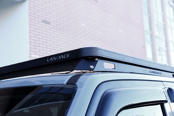 Landace Logotipo 4x4 Veículo Acessórios exteriores Alumínio Wind Fairing Roof Rack Tray Plataforma Bracket de bagagem para tanque 300 preto