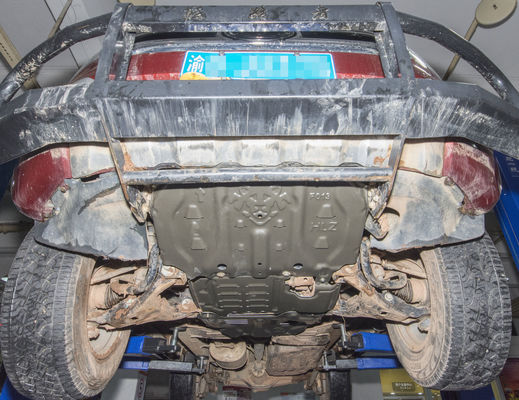 Ford Everest Placa de proteção contra deslizamentos Placa de proteção do motor Proteção do subcorpo com revestimento em pó