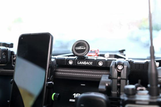 Tanque 300 Componente de console central multifunção com acabamento de superfície de anodização dura