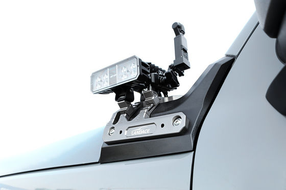 2017 Jeep Tank 300 Metal A-Pillar Brackets de montagem de luz perfeito ajuste e acabamento